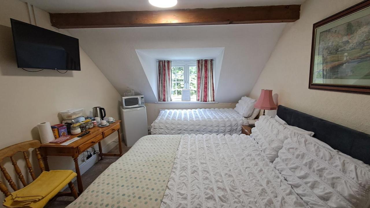 Coynant Farm Guesthouse - Farm Park Stay Swansea Exterior foto